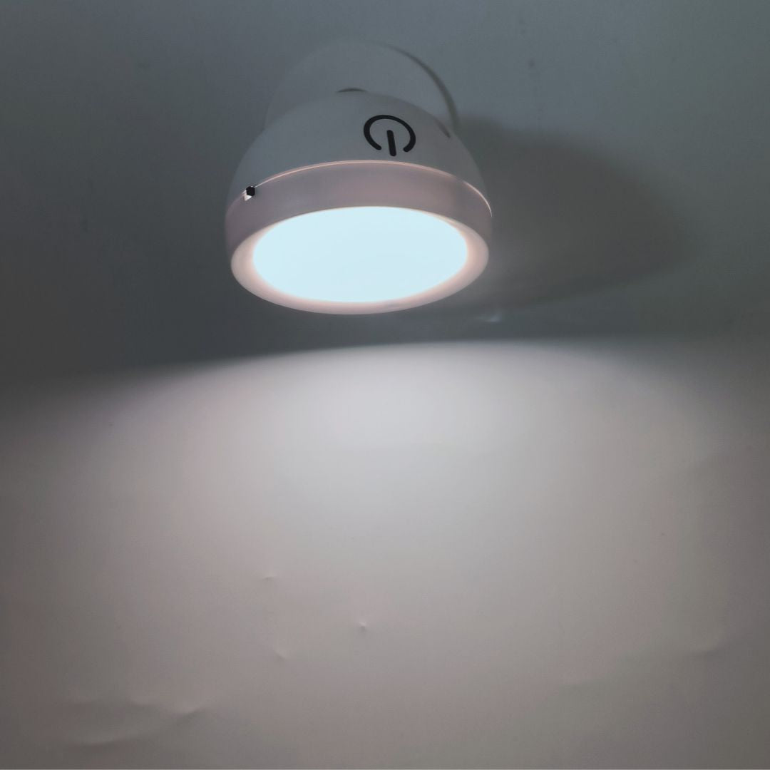 Aplique com interruptor Serantes, lâmpada ajustável de metal