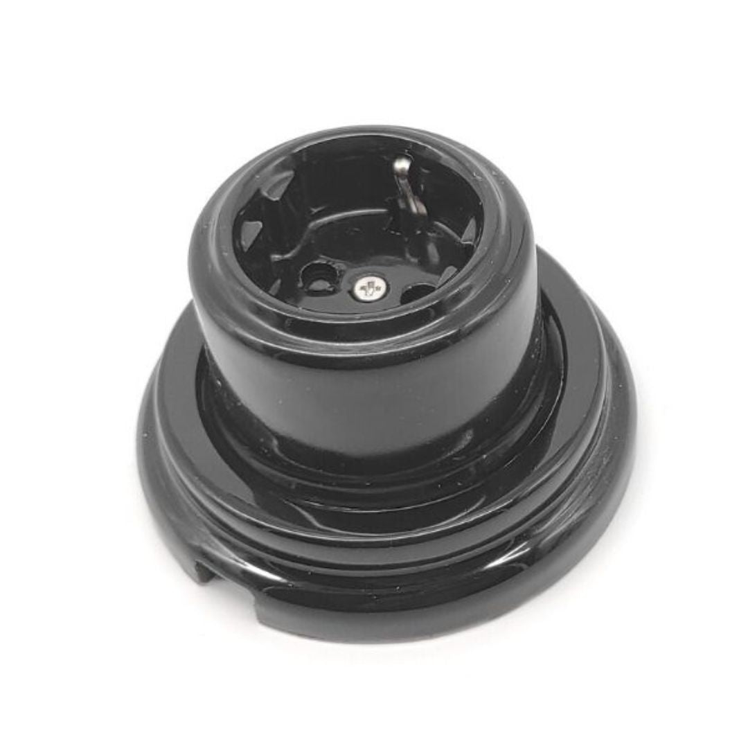 Enchufe Vintage de Superficie en Porcelana Negra – 16A 250V