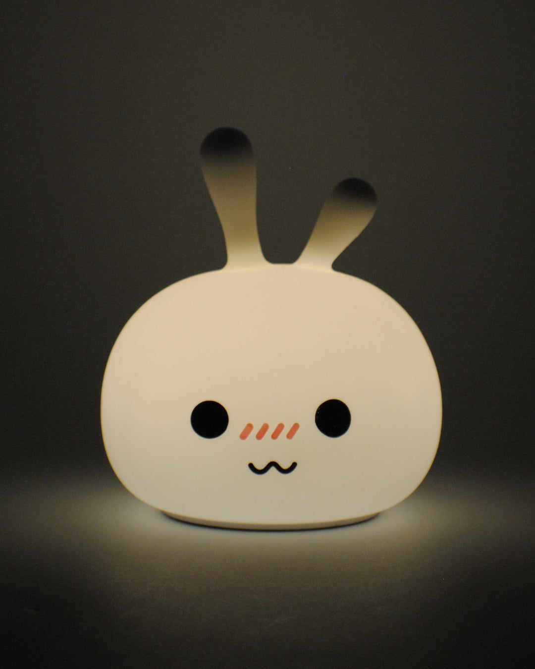Luz Nocturna Led Conejito Blanco Silicona con USB.