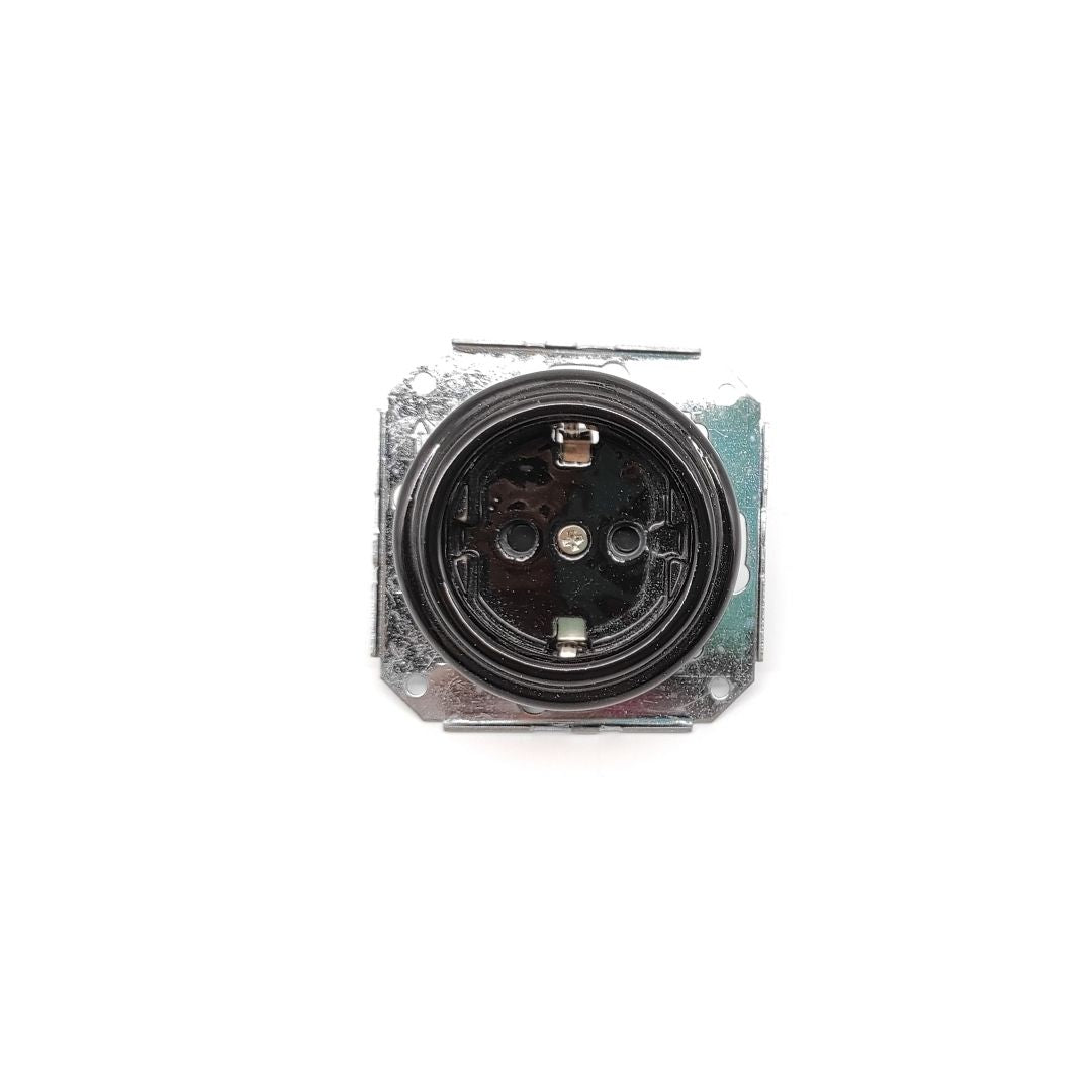 Plugue Embutido em Porcelana Preta 16A 230V