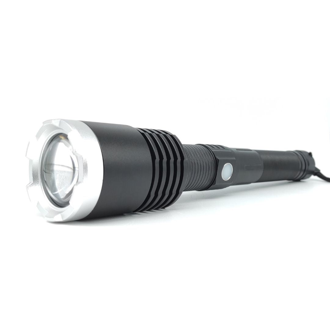 Lanterna LED recarregável USB profissional de alta potência, zoom e intensidade ajustável