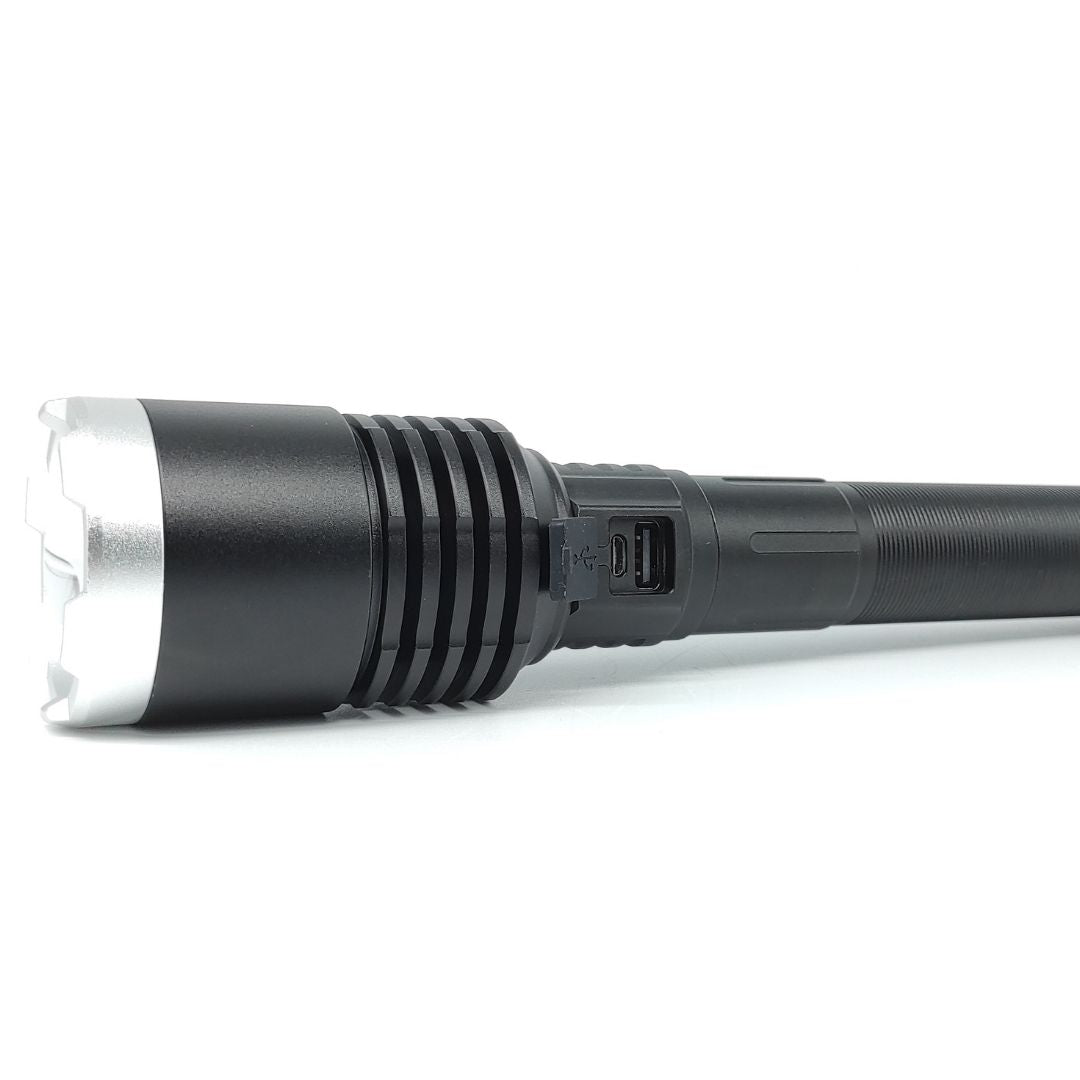 Lanterna LED recarregável USB profissional de alta potência, zoom e intensidade ajustável