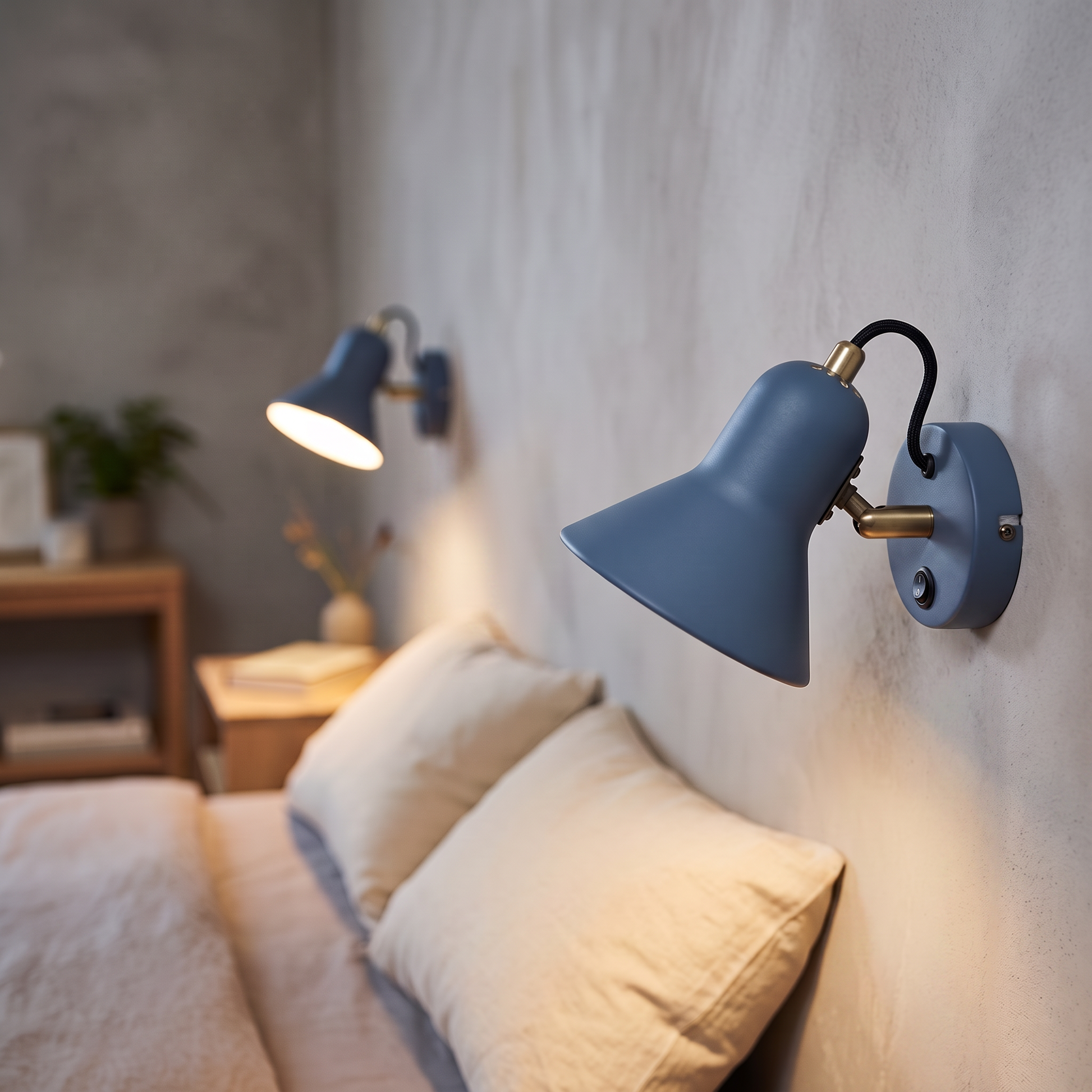 Aplique de Pared con Interruptor Direccionable de Metal azul