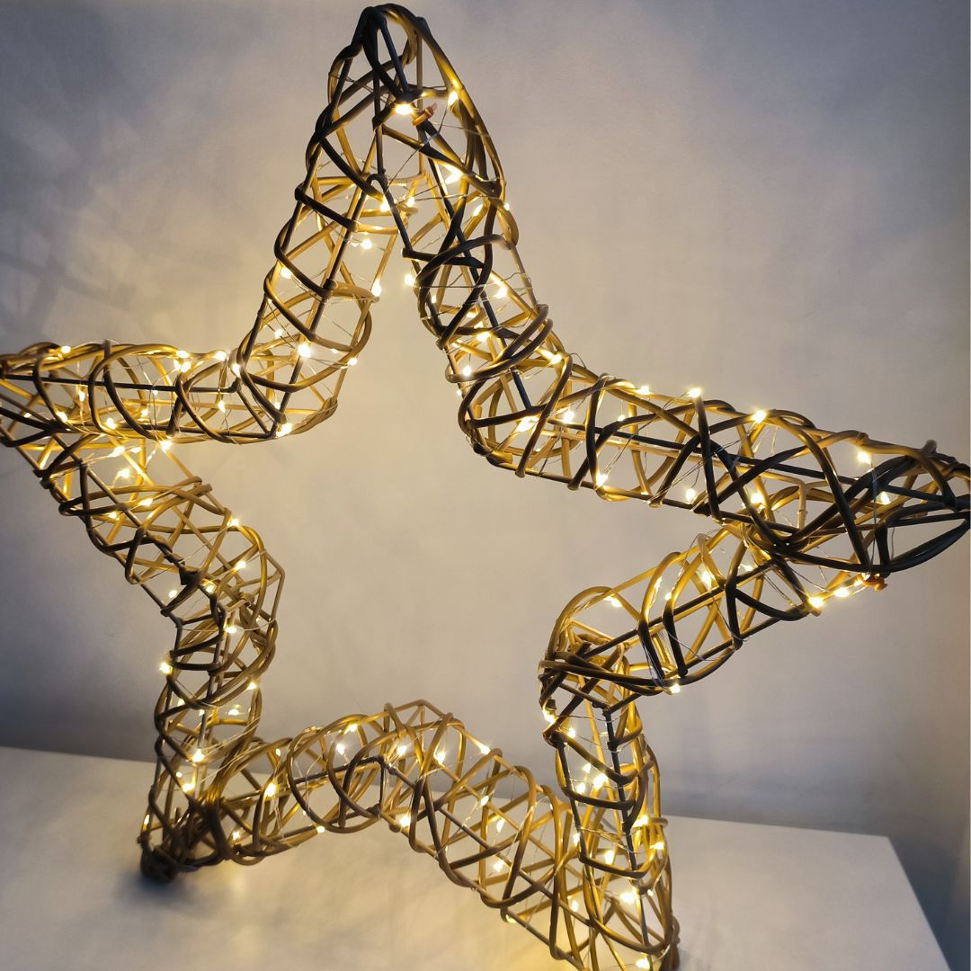 Estrella LED 3D Dorada 60 cm, 150 Luces Cálidas con Efecto Flicher