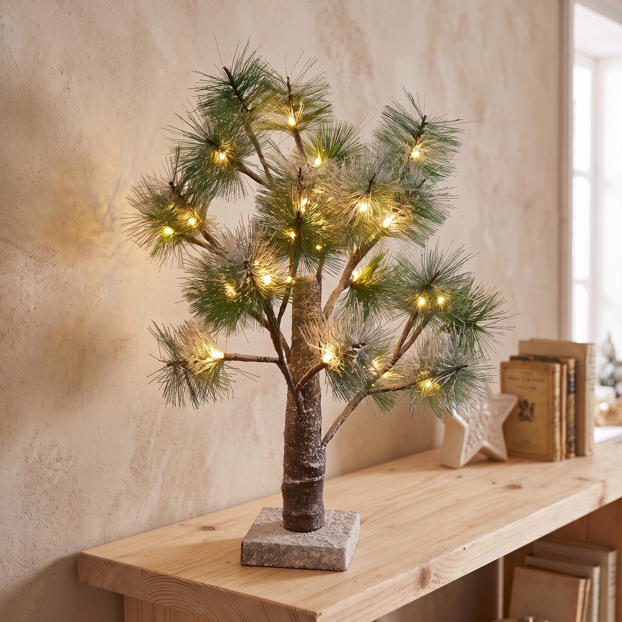Abeto Nevado LED 45 cm con 24 Luces Cálidas a Pilas
