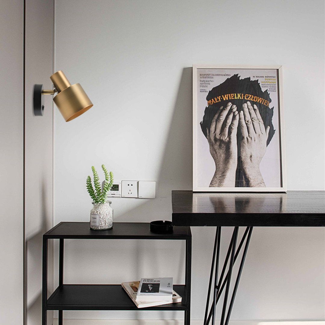 Aplique de pared con Interruptor Serantes, Lámpara de Metal Orientable