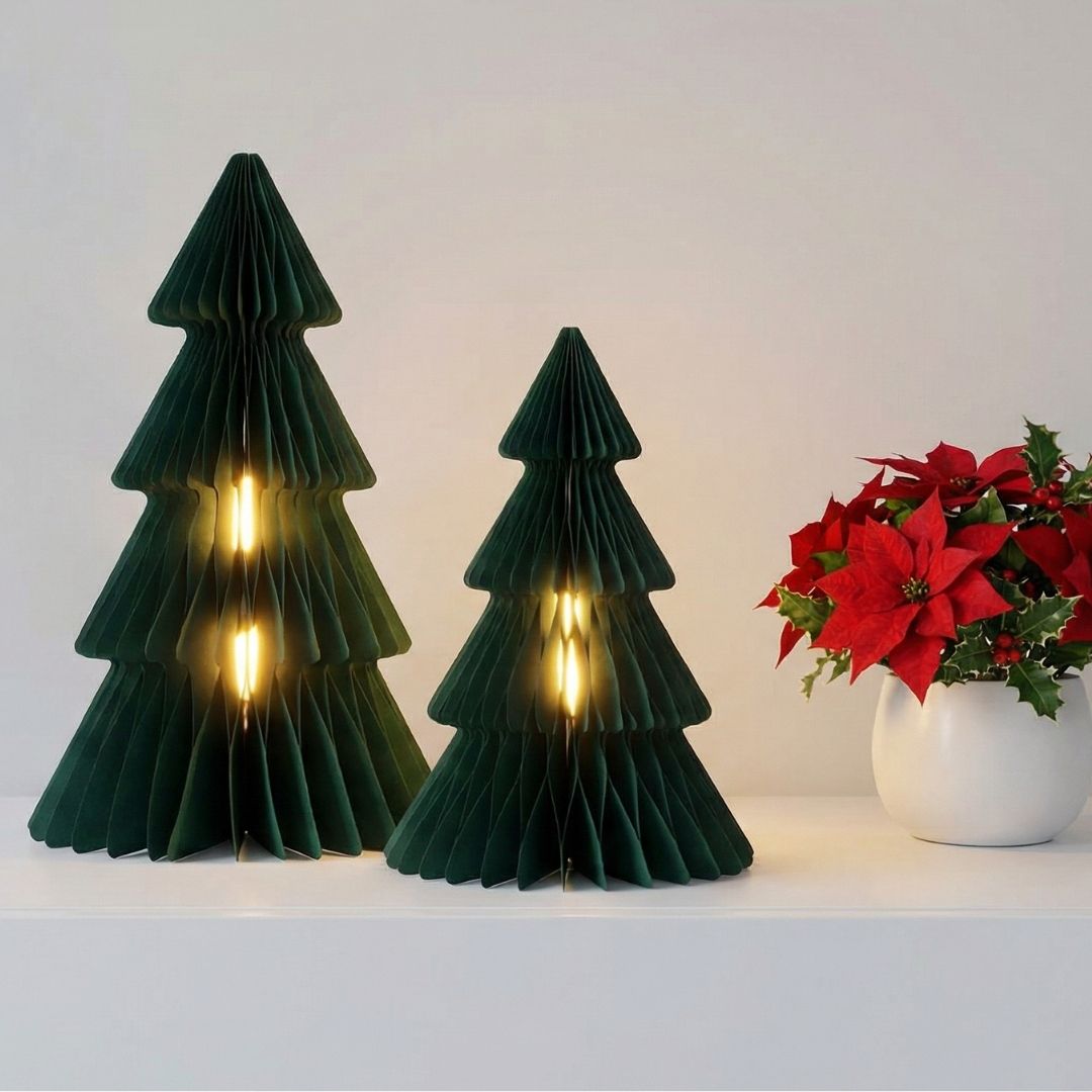 Árbol de Navidad en Papel Verde 30x50cm con luz LED Cálida