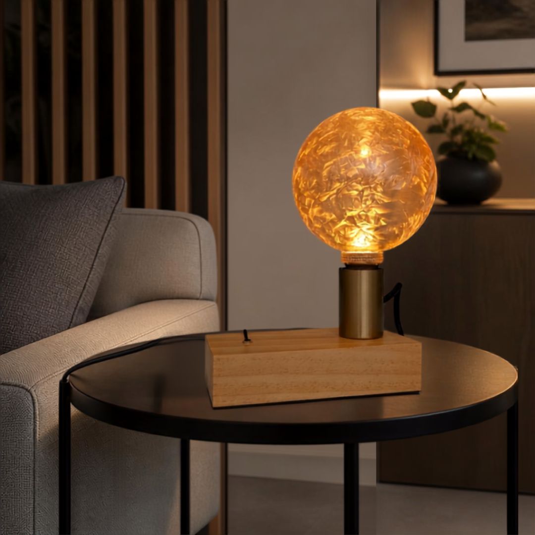 Candeeiro de mesa LED recarregável de 1,5 W com mudança de tom e intensidade de luz