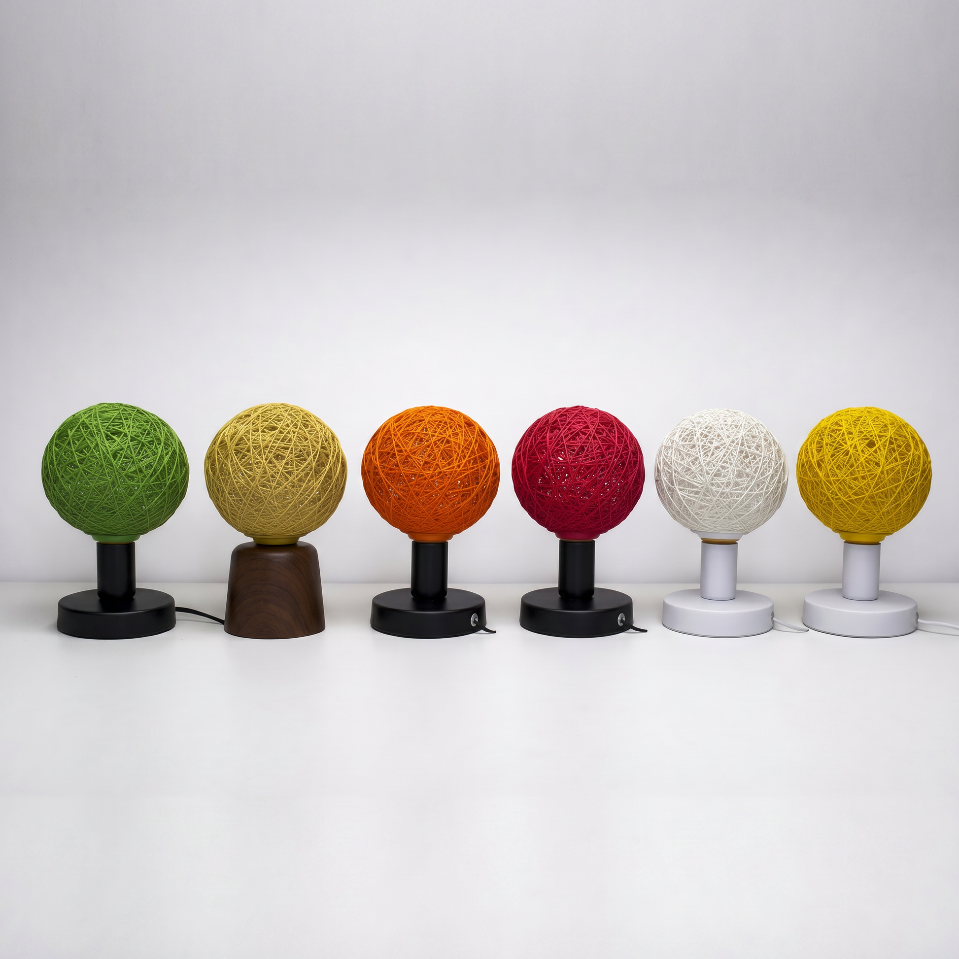 Bombilla globo LED G150 de hilo trenzado E27 4,6W 3000K | Decorativa multicolor 