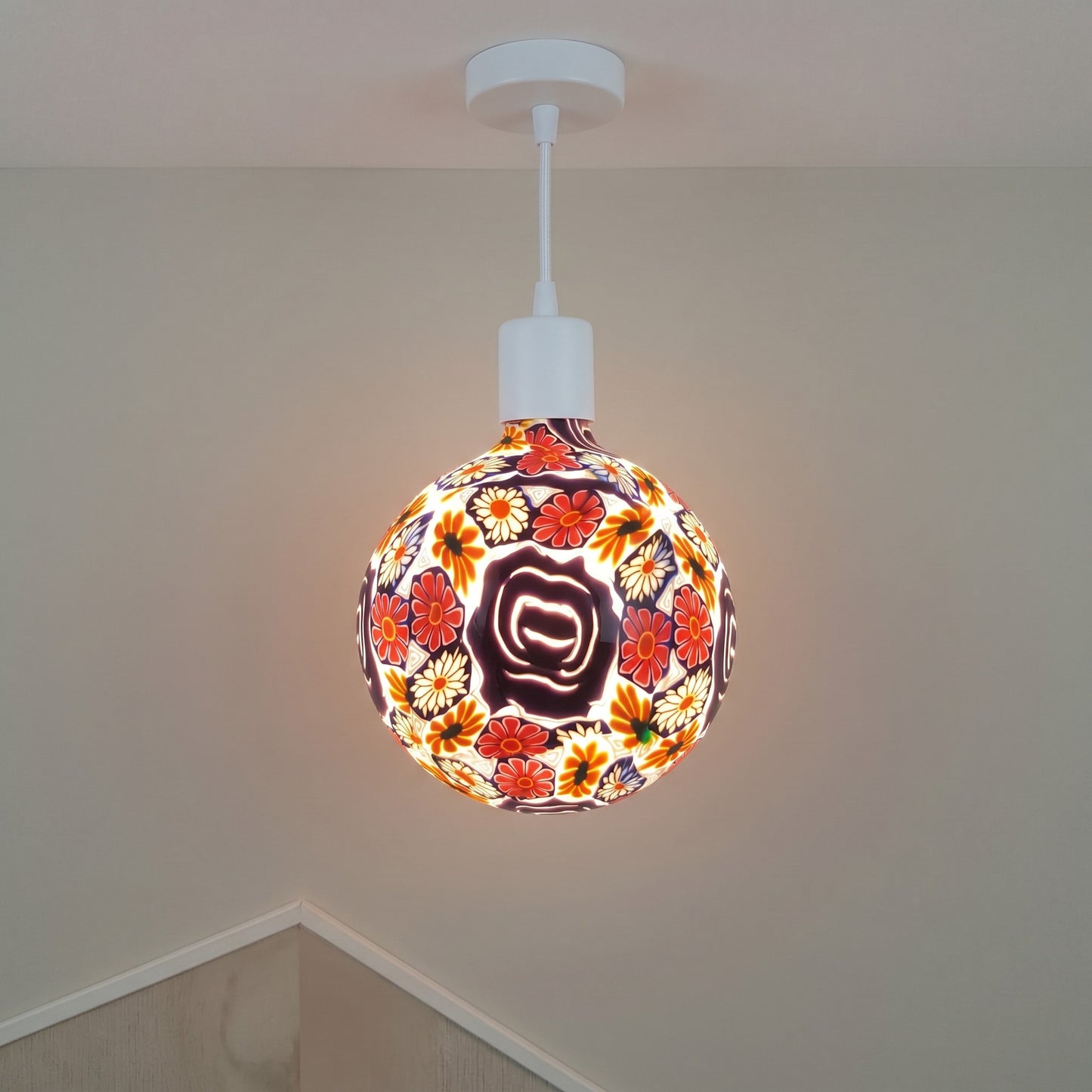 Globe mené décoratif de silicone de l'ampoule E27 4w 3000k avec des fleurs roses