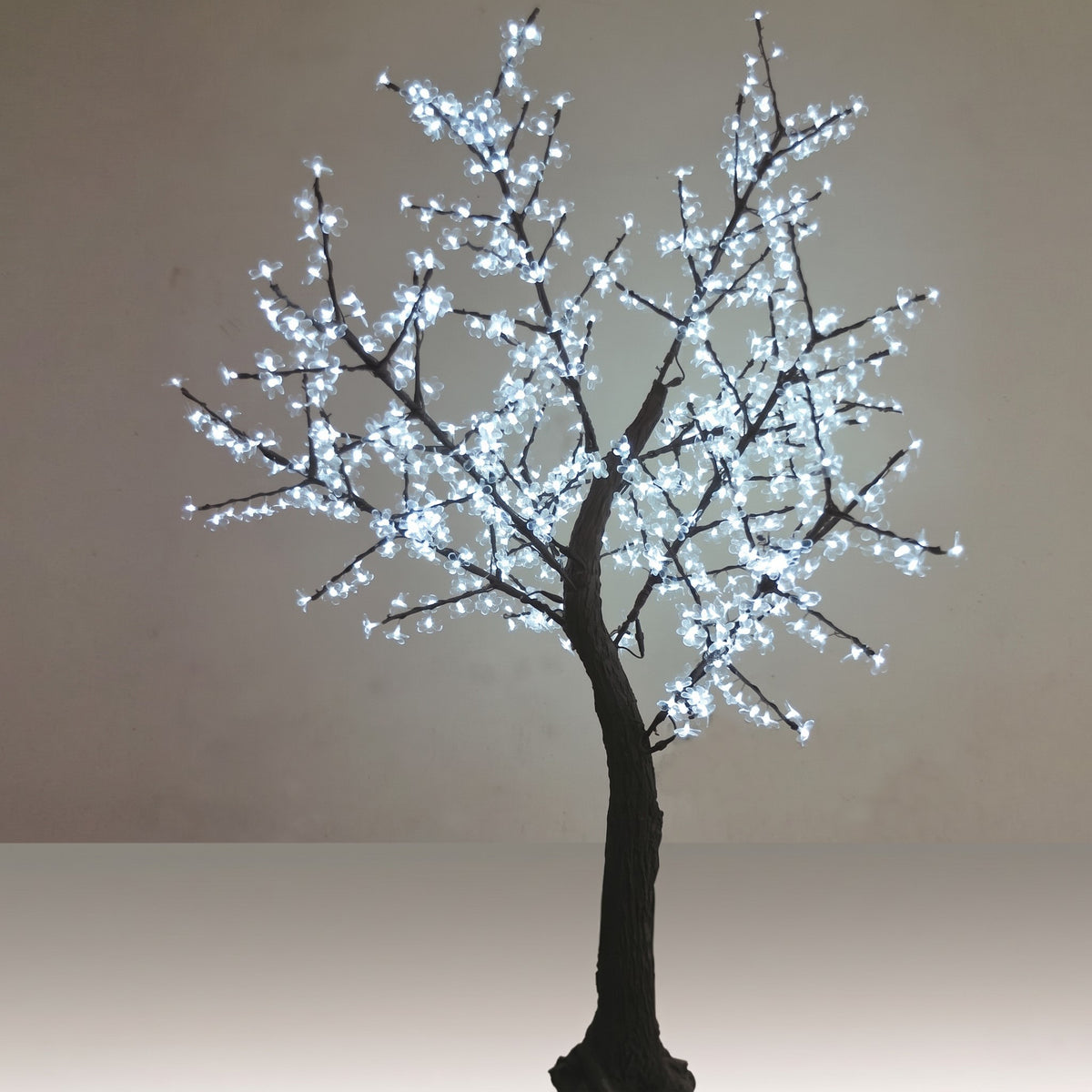 Árvore Decorativa em Flor de Cerejeira 768 Leds