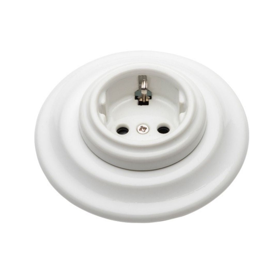 Prise encastrée vintage en porcelaine blanche – 16 A 250 V