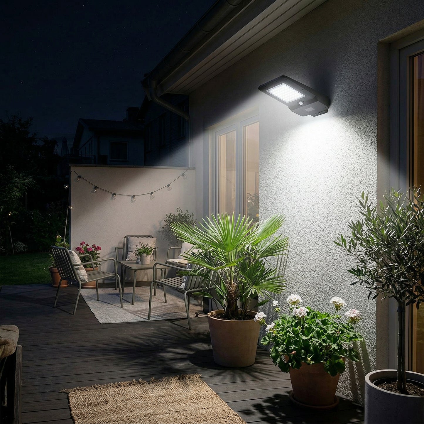 Luz de rua conduzida solar 15w 6500k IP65 com sensor de movimento e crepúsculo