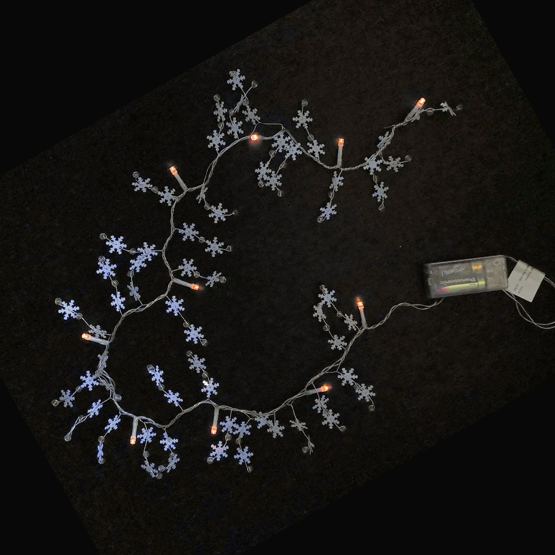 Guirnalda LED con Copos de Nieve – Luz Cálida 0,9 m