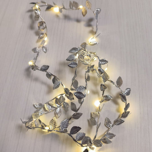 Guirnalda LED con Hojas Plateadas – 20 Luces Cálidas 1,9 m