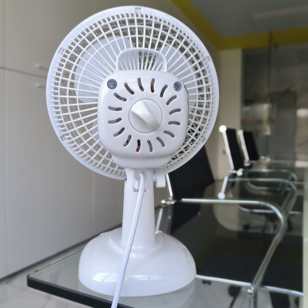 Ventilador de Sobremesa con Pinza de Sujeción 16w con 2 Velocidades