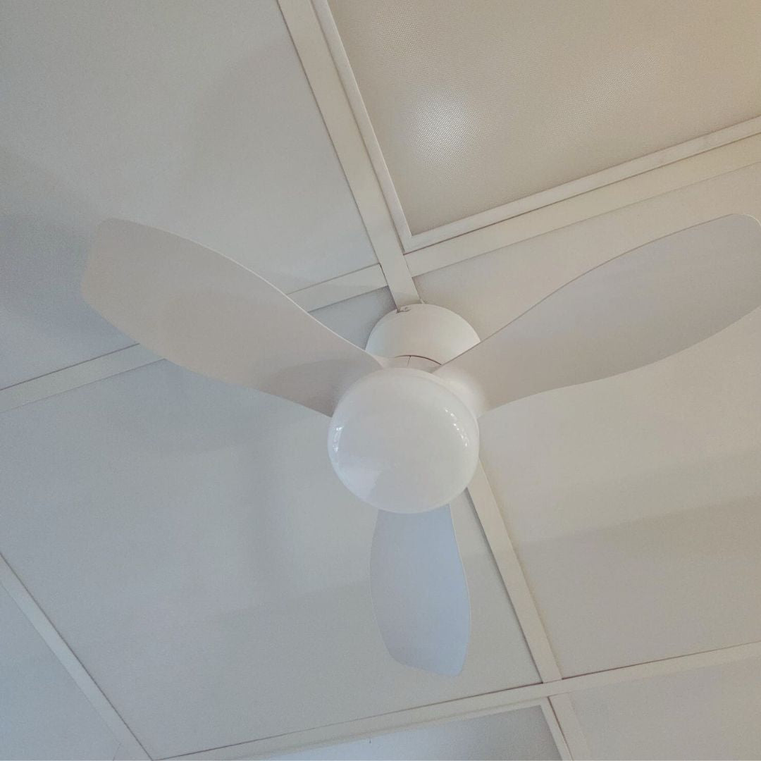 Ventilador Pequeño de Techo 20W LED Regulable con Mando – 12W Motor DC