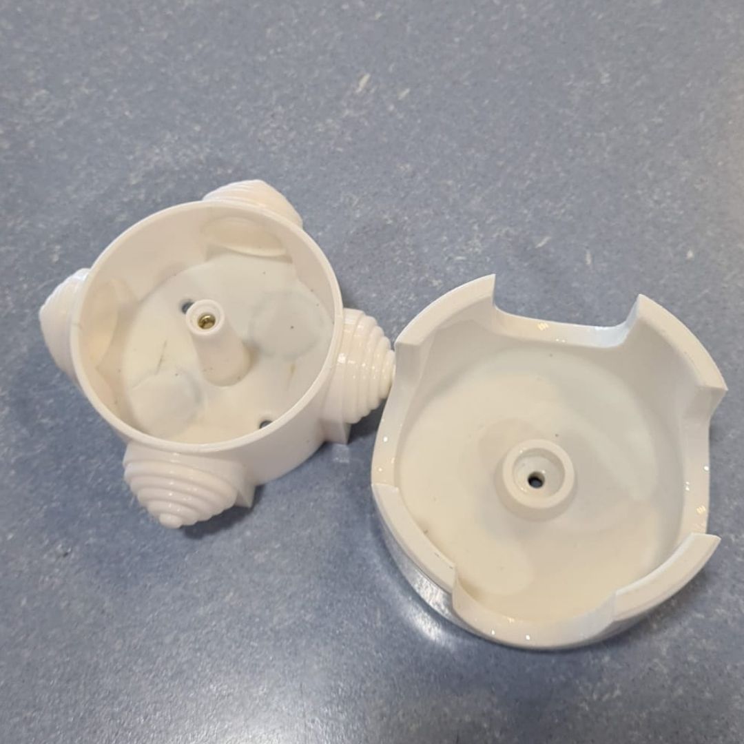 Caja de Distribución Porcelana Blanca 78mm 3