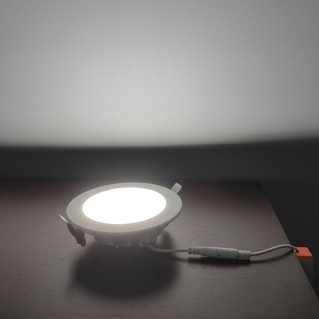 Downlight LED Empotrable Regulable 6W Redondo con Led Oculto y Corte 95 mm