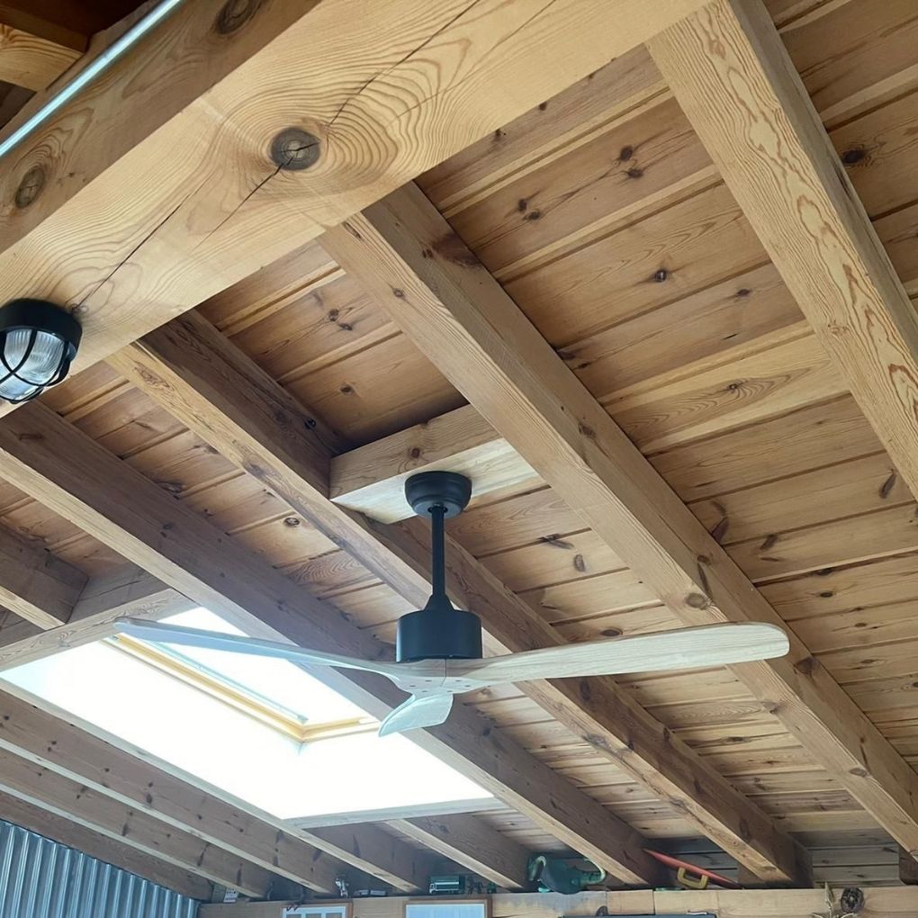 Ventilador de Techo Silencioso con Aspas de Madera