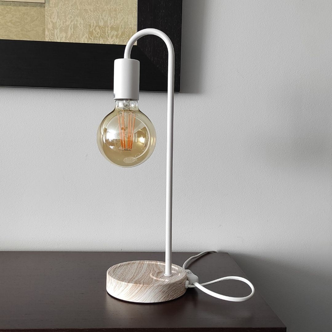 Lampe de table Alvar blanche pour ampoule Vista