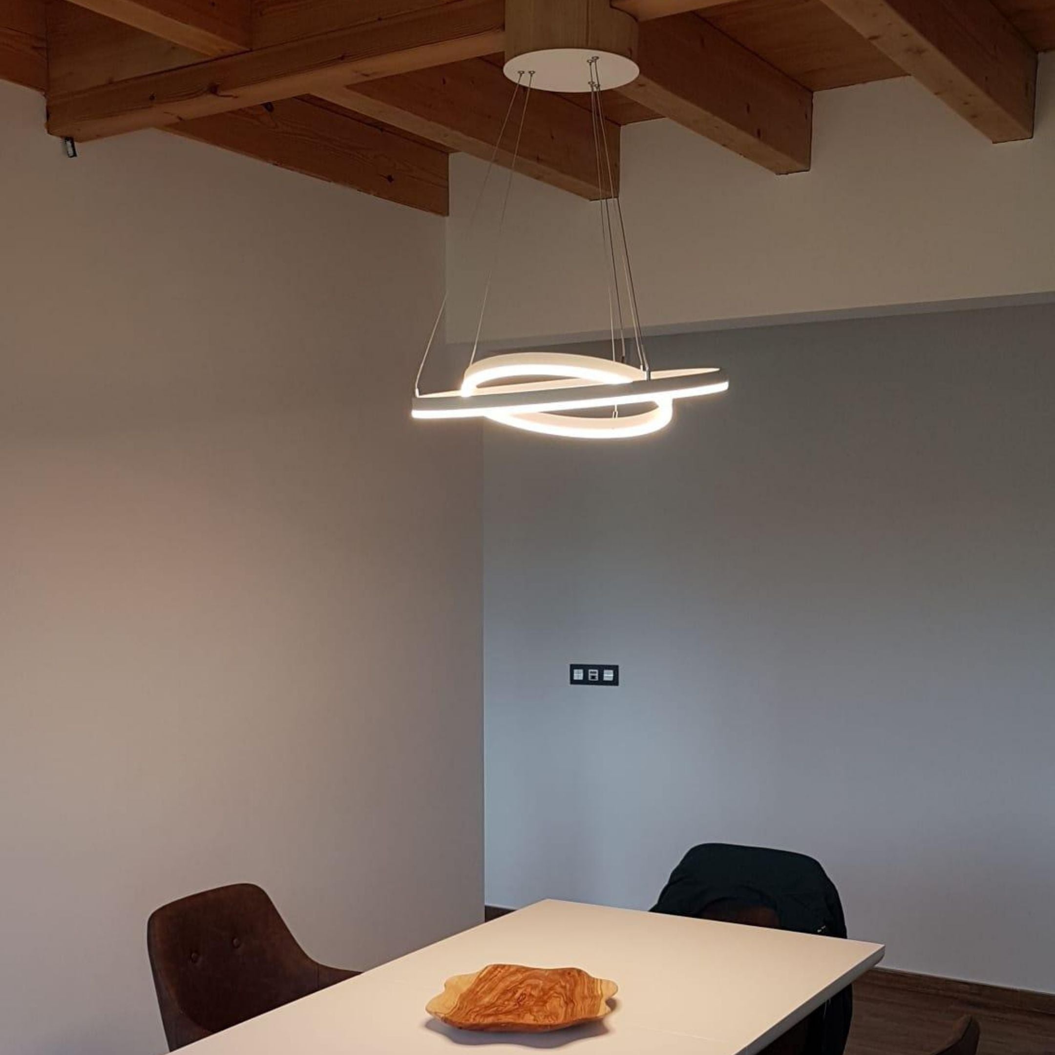 Candeeiro Suspenso LED 74W 3000K/4200K Alumínio Branco Aros Cruzados