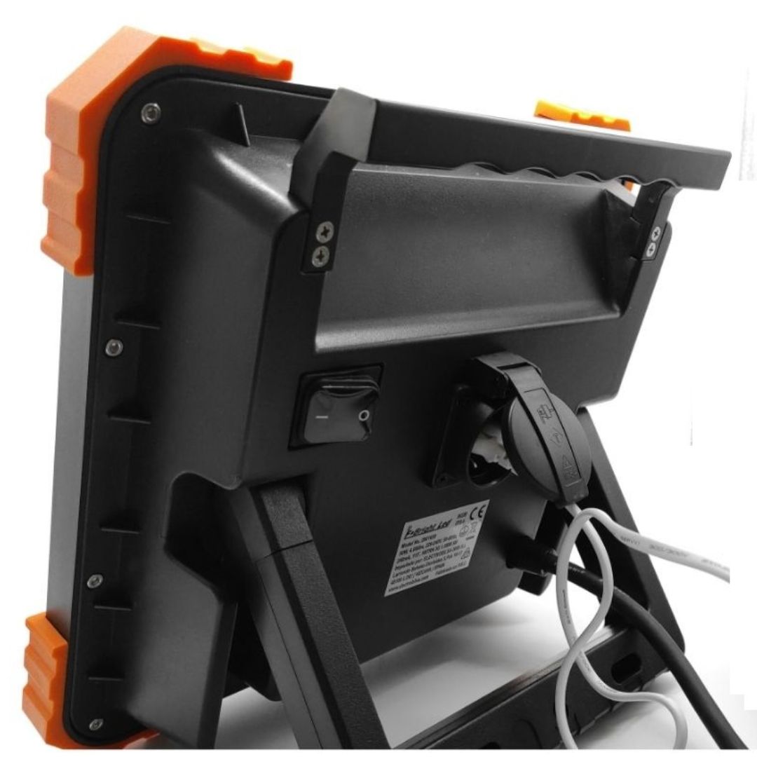 Foco Proyector Led de Trabajo Portátil 50w 6500k y 5mts de cable 3x1,5mm